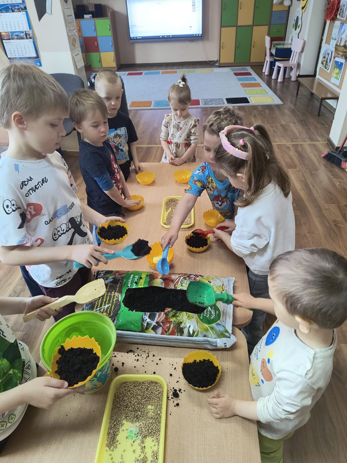 Galeria zdjęć: Mali ogrodnicy